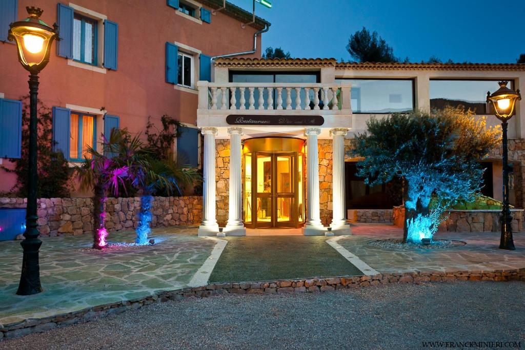 Villa Cyriel Contes  ภายนอก รูปภาพ