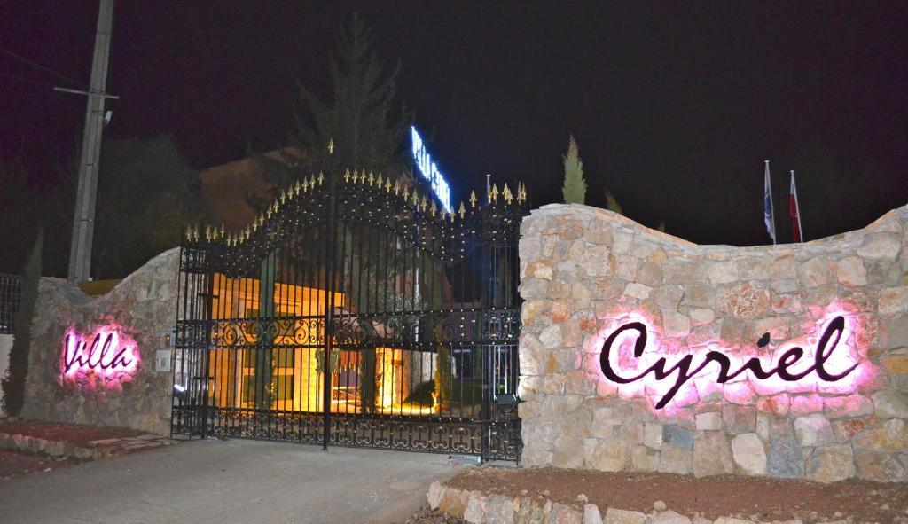 Villa Cyriel Contes  ภายนอก รูปภาพ